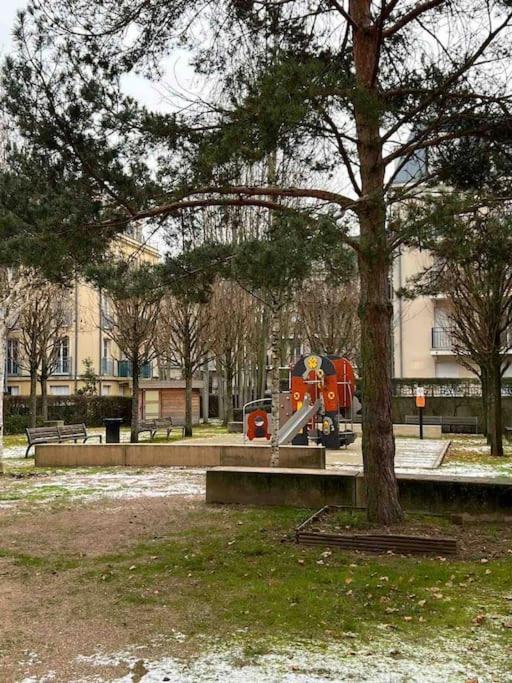 Appartement Familial 8 Personnes Proche De Disney Et Paris Chessy  Exteriör bild