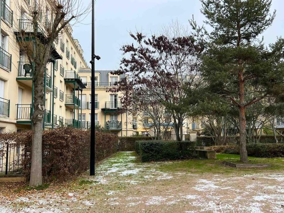 Appartement Familial 8 Personnes Proche De Disney Et Paris Chessy  Exteriör bild